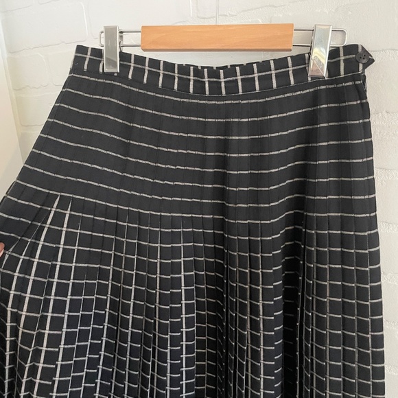 Vintage Midi Skirt Plaid Pleated Dark Academia Goth Wool Black Off White Sz 12 - Picture 7 of 11